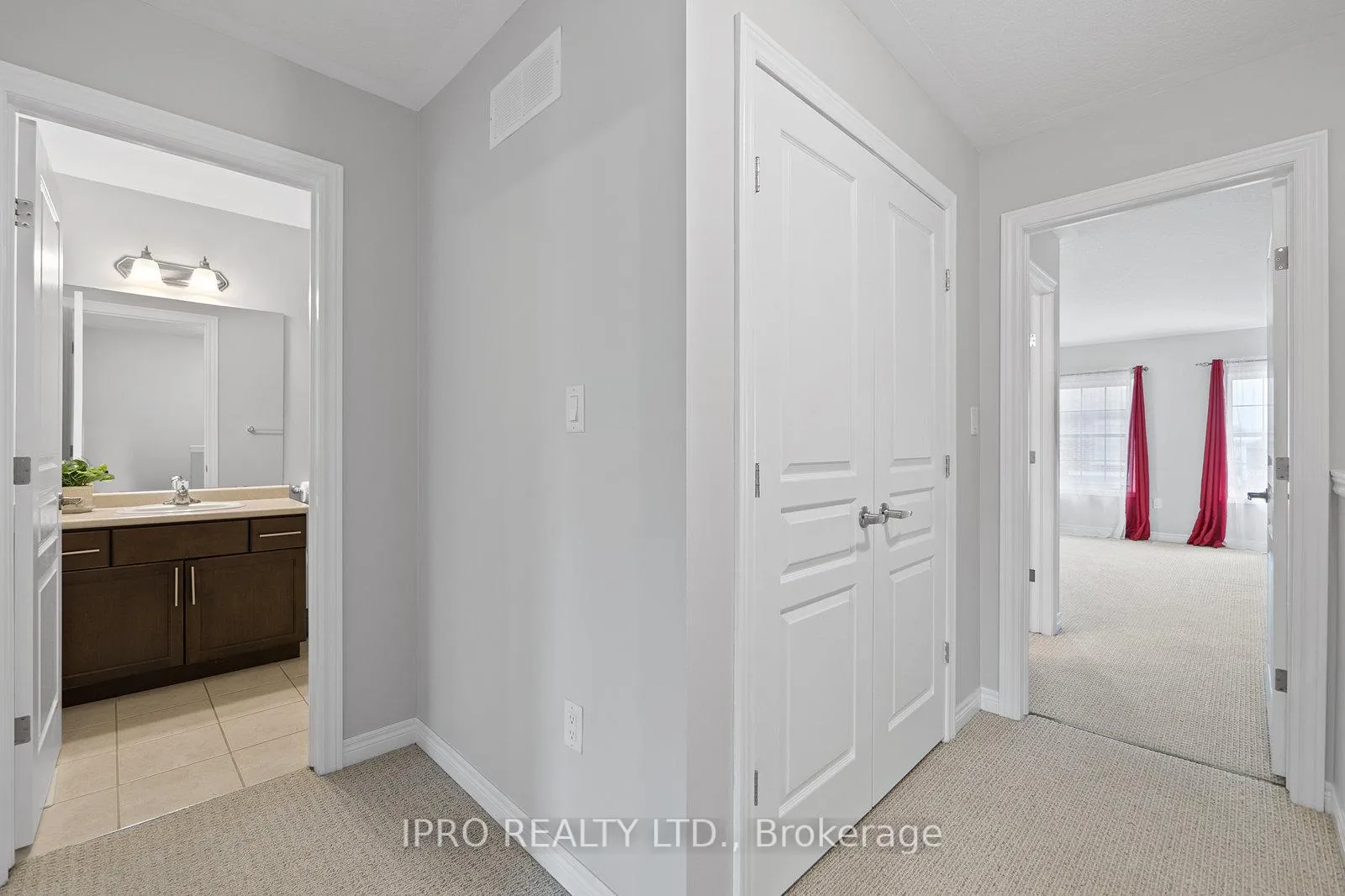 Photo 19 of 30 Robert Peel Road, Kitchener, Mount Hope Huron Park — HOMEH