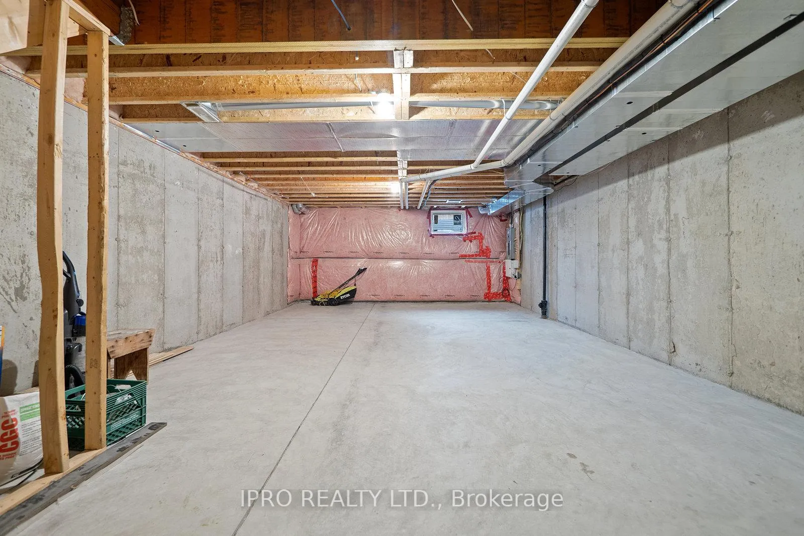Photo 35 of 30 Robert Peel Road, Kitchener, Mount Hope Huron Park — HOMEH