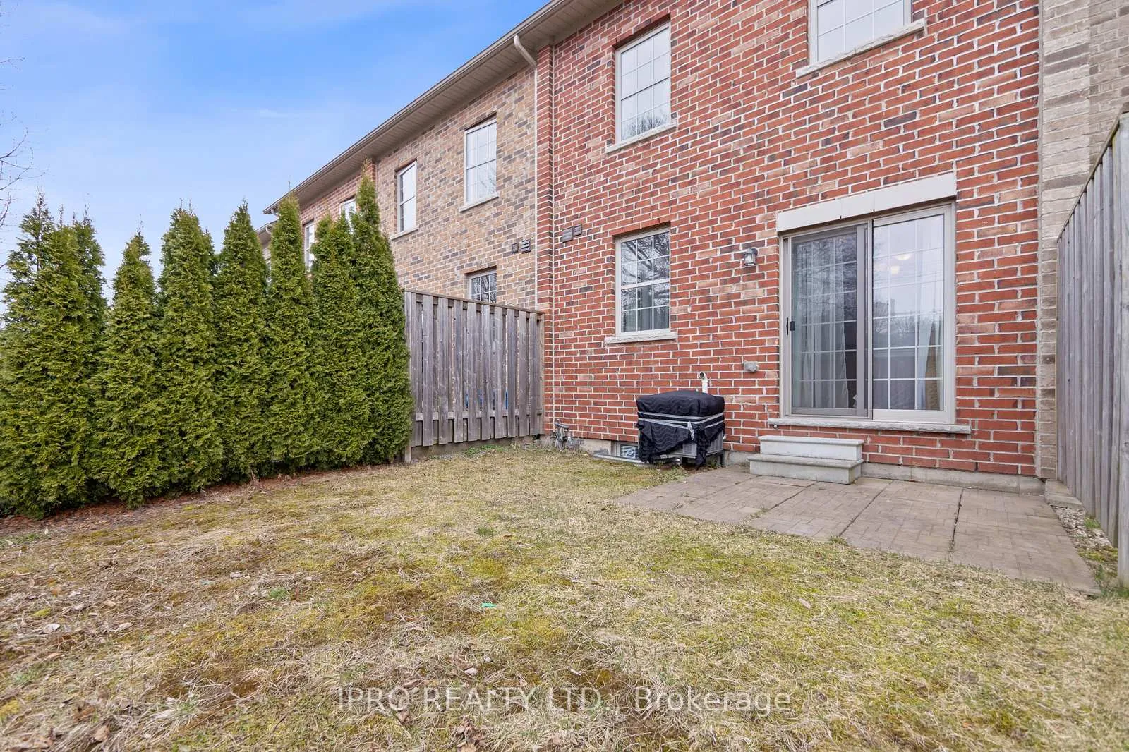 Photo 38 of 30 Robert Peel Road, Kitchener, Mount Hope Huron Park — HOMEH