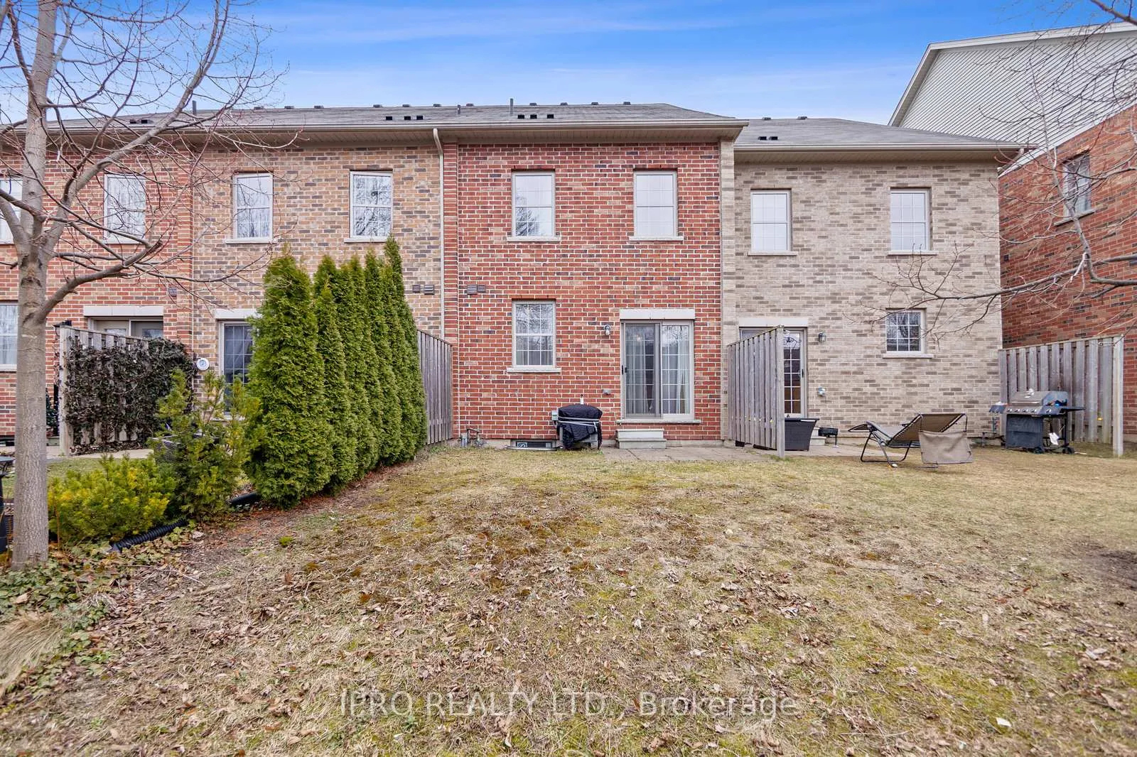 Photo 39 of 30 Robert Peel Road, Kitchener, Mount Hope Huron Park — HOMEH