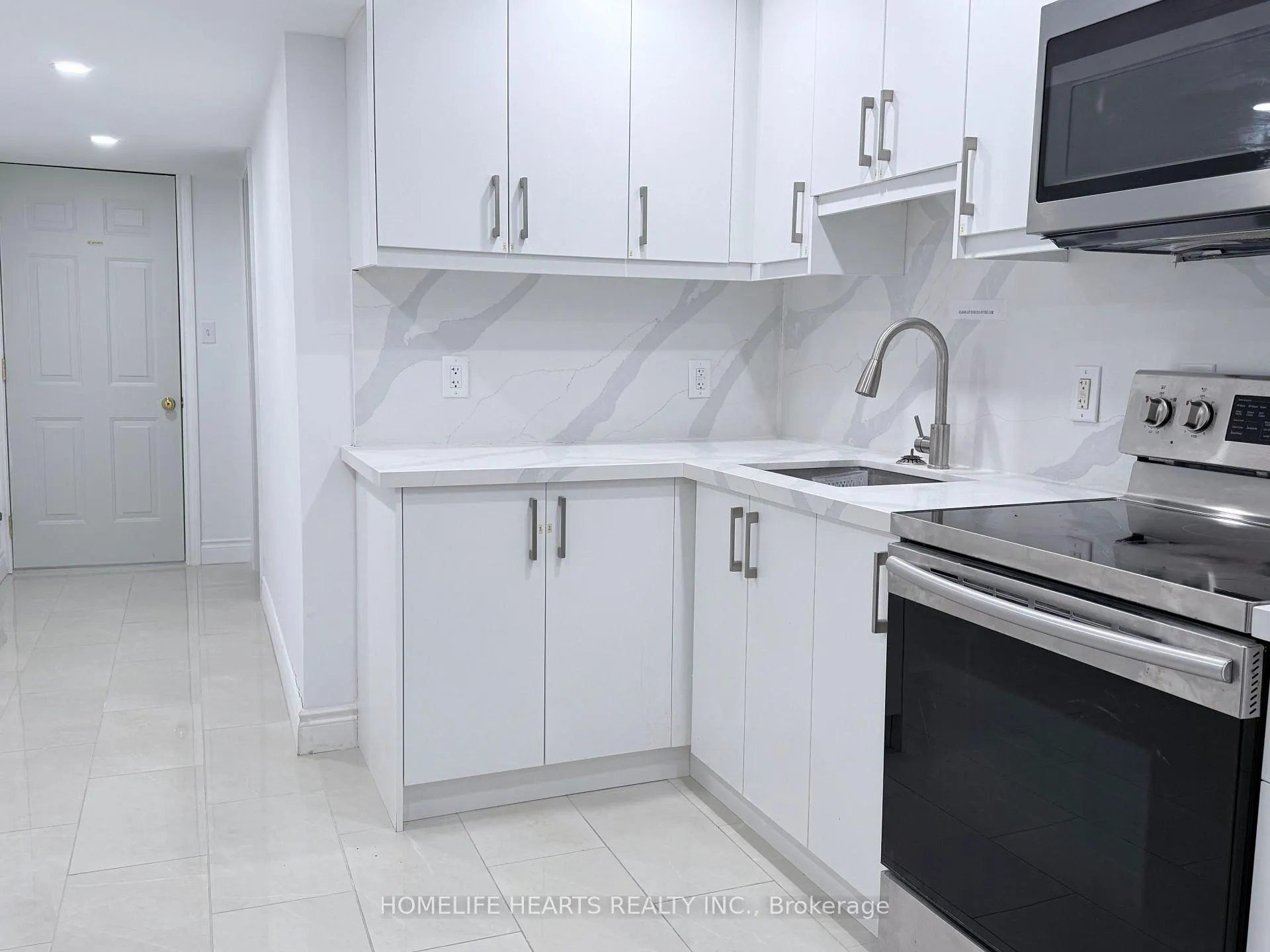 Photo 5 of 735 Grand Banks Drive, Waterloo, Eastbridge — HOMEH