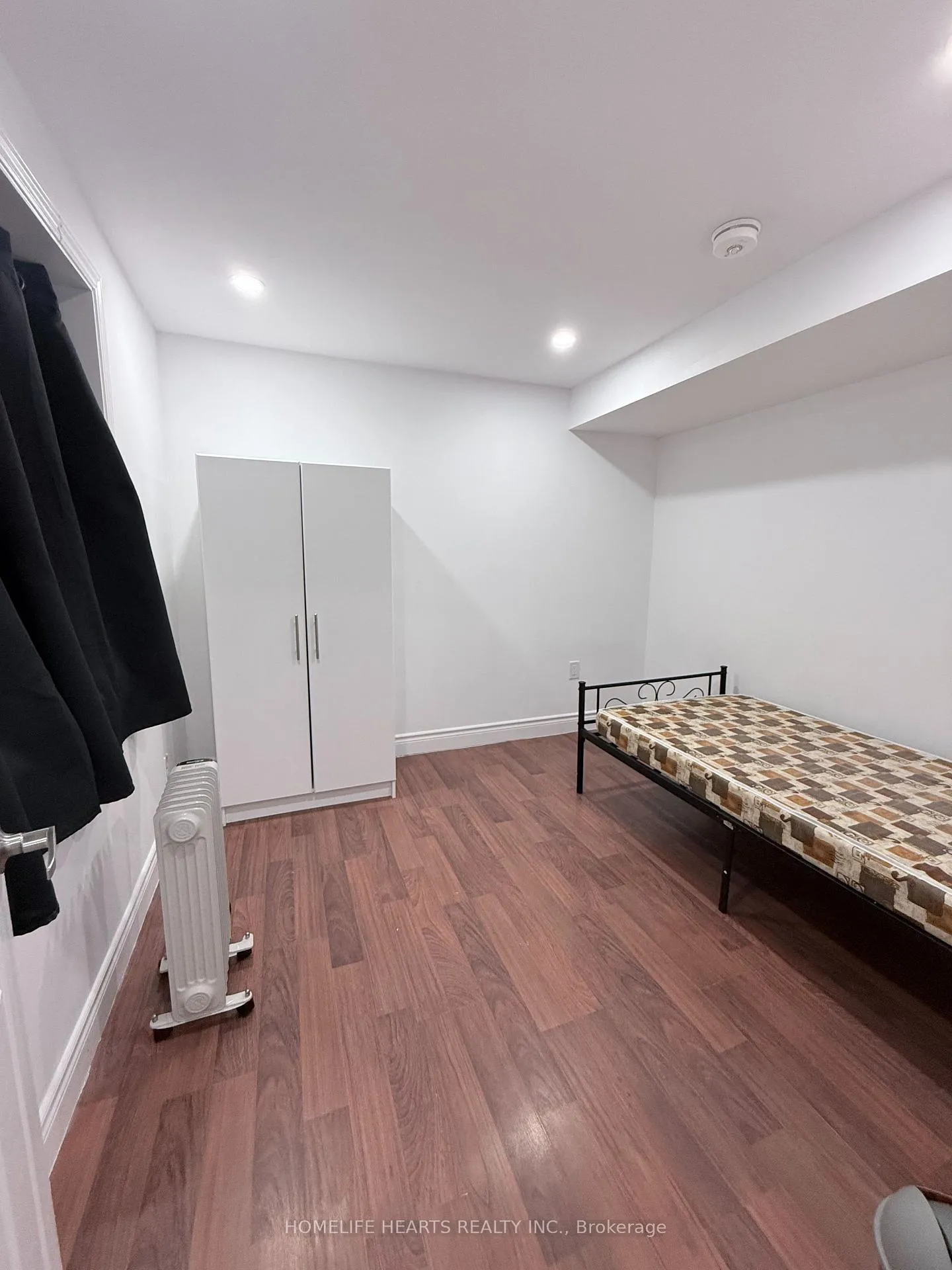 Photo 39 of 735 Grand Banks Drive, Waterloo, Eastbridge — HOMEH