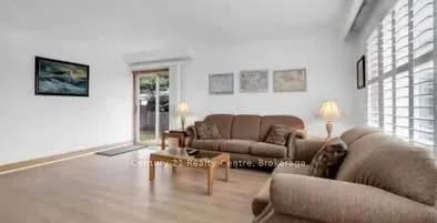 Photo 3 of 36 Kimbark Drive, Brampton, Northwood Park — HOMEH