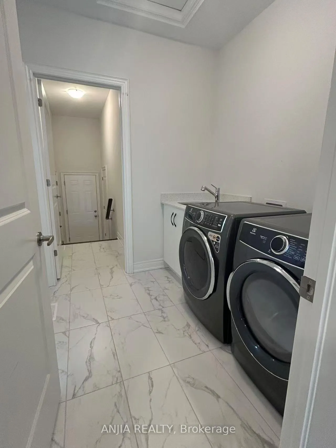 Photo 9 of 13 Albert Newell Drive, Markham, Cornell — HOMEH