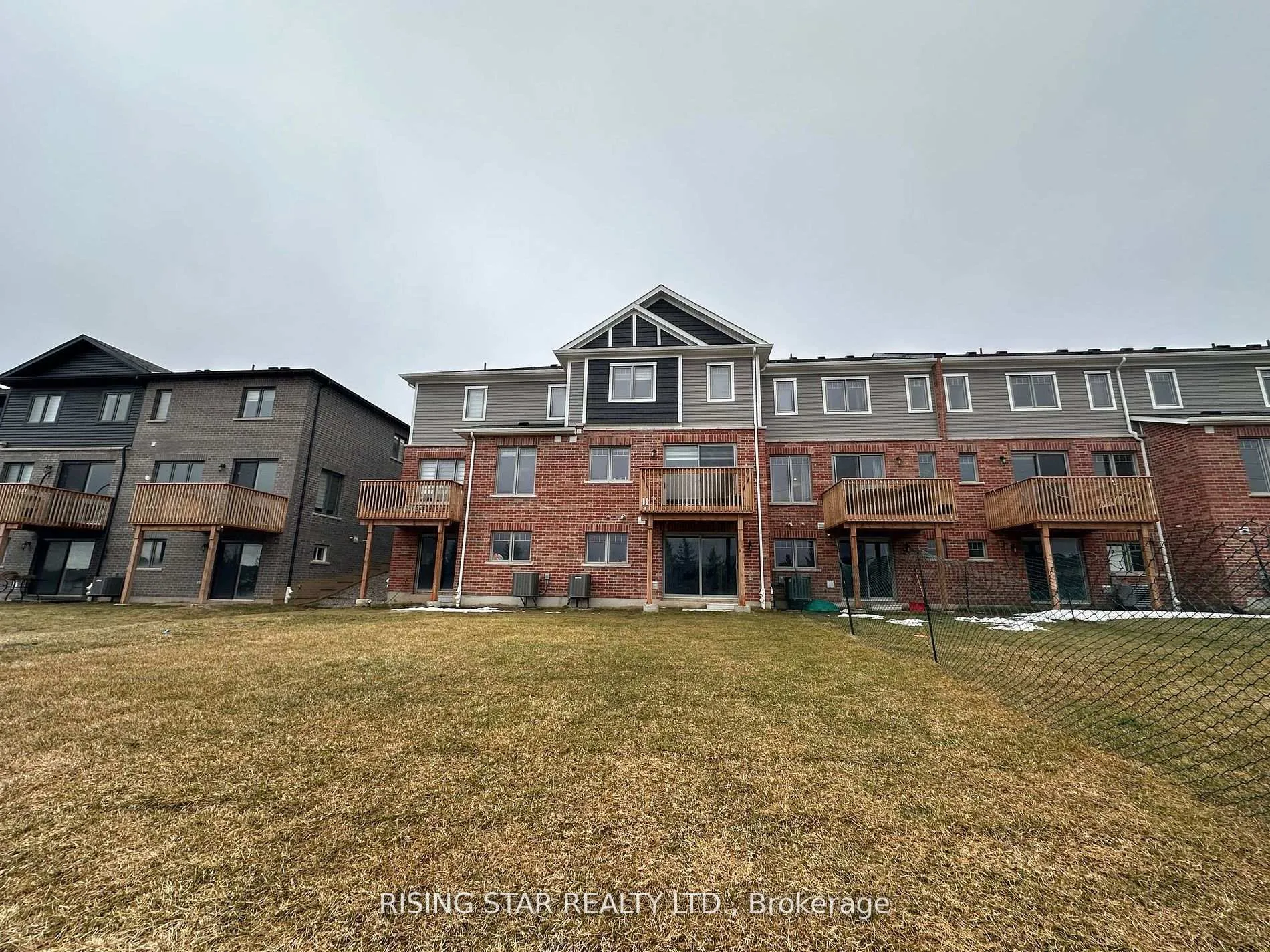 Photo 33 of 27 Histand Trail, Kitchener — HOMEH