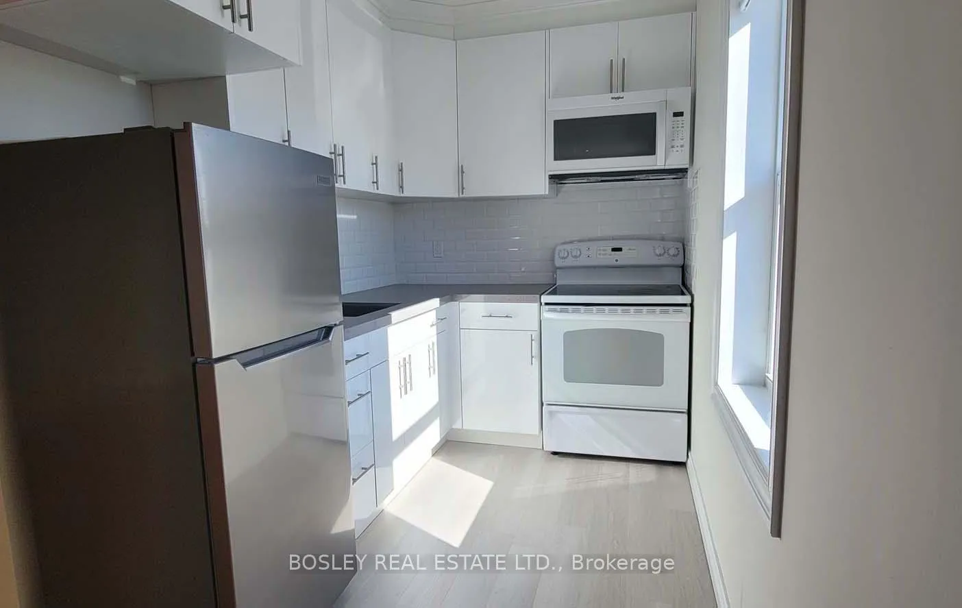 Photo 5 of Unit Upper, 1023 Pape Avenue, Toronto, Danforth Village-East York — HOMEH