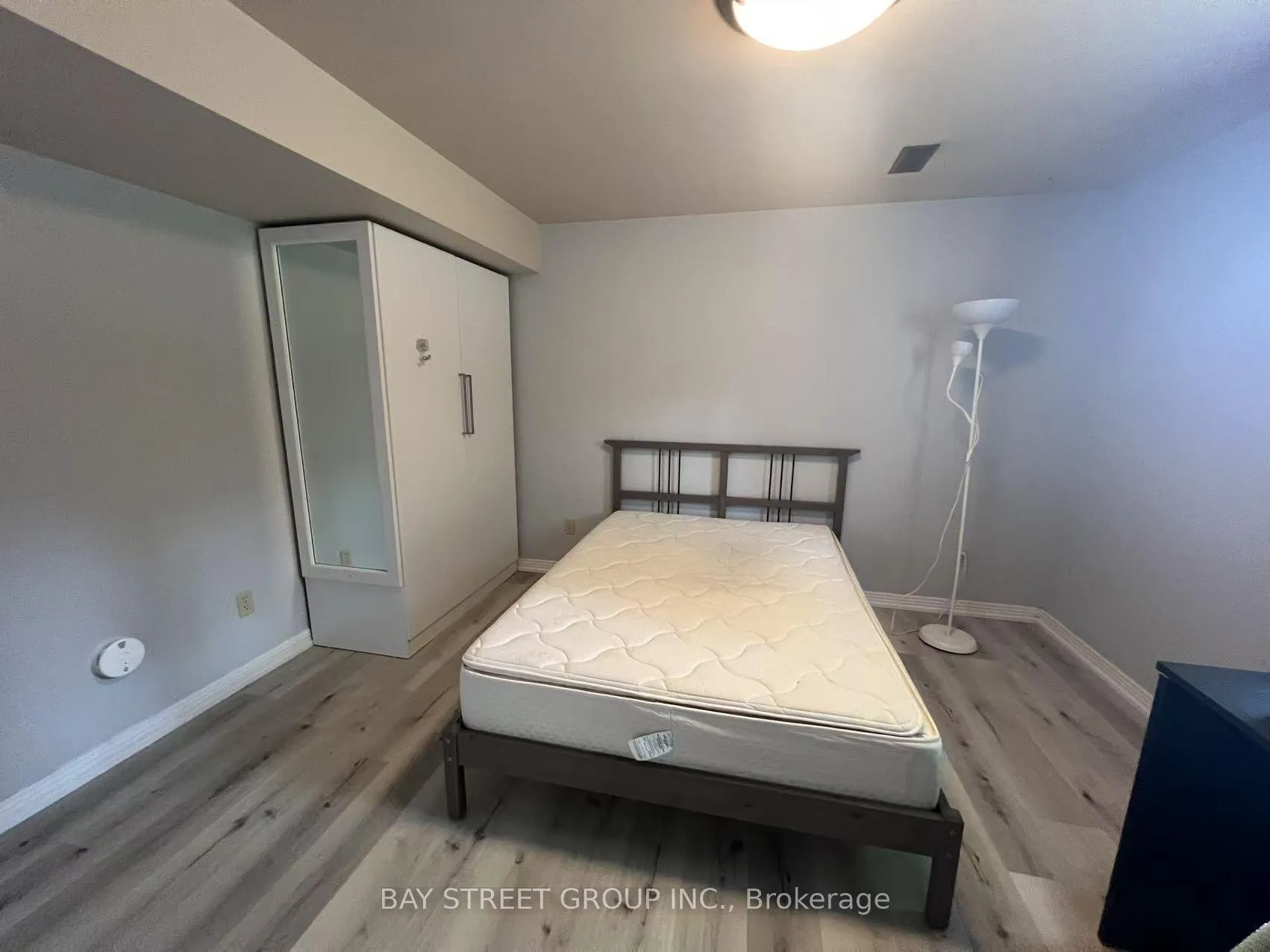 Photo 11 of 423 Timbercroft Crescent, Waterloo — HOMEH
