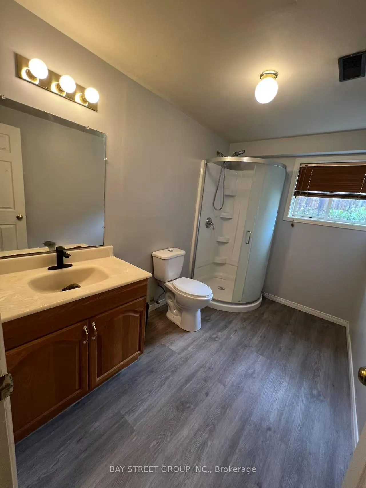 Photo 13 of 423 Timbercroft Crescent, Waterloo — HOMEH