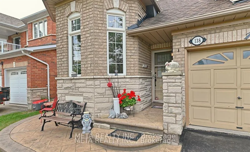 Photo 2 of Unit UPPER, 138 Van scott Drive N, Brampton, Northwest Sandalwood Parkway — HOMEH