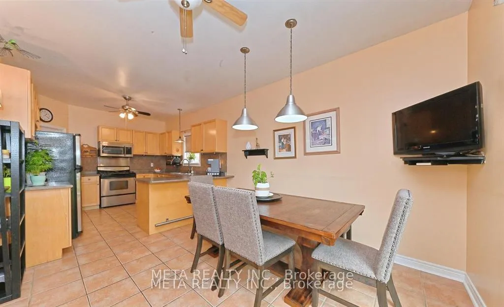 Photo 13 of Unit UPPER, 138 Van scott Drive N, Brampton, Northwest Sandalwood Parkway — HOMEH