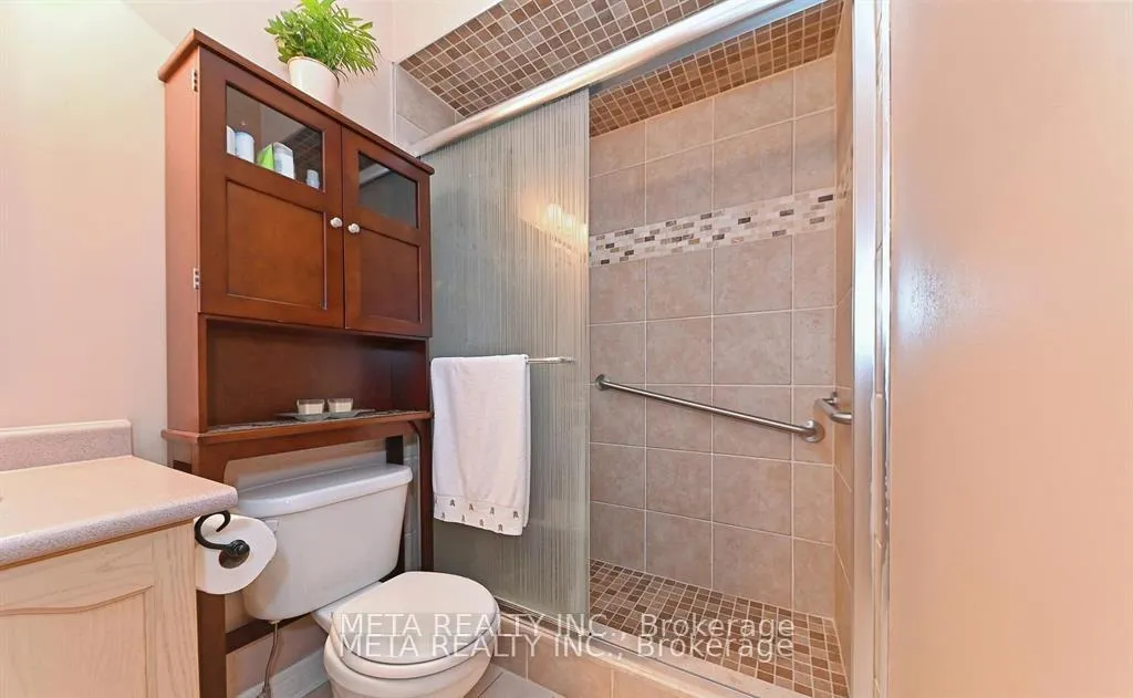 Photo 17 of Unit UPPER, 138 Van scott Drive N, Brampton, Northwest Sandalwood Parkway — HOMEH