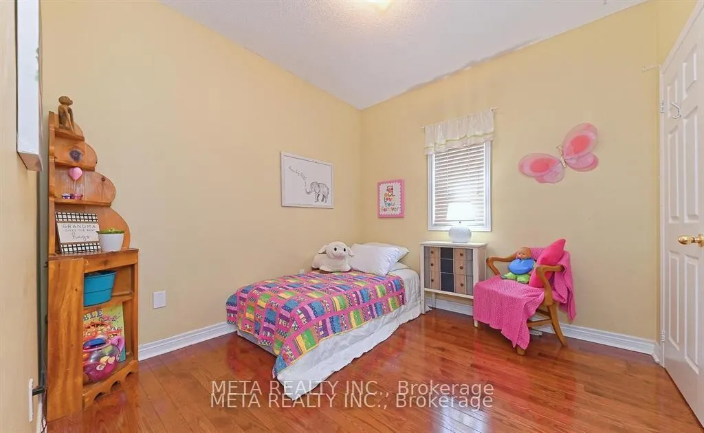 Photo 24 of Unit UPPER, 138 Van scott Drive N, Brampton, Northwest Sandalwood Parkway — HOMEH