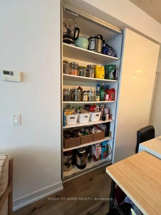 Photo 2 of Unit 508, 665 Kingston Road, Toronto, The Beaches — HOMEH