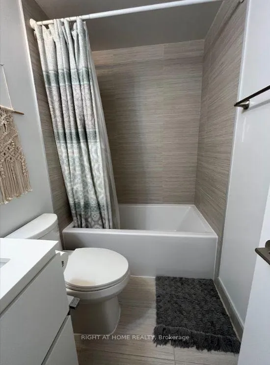 Photo 7 of Unit 508, 665 Kingston Road, Toronto, The Beaches — HOMEH
