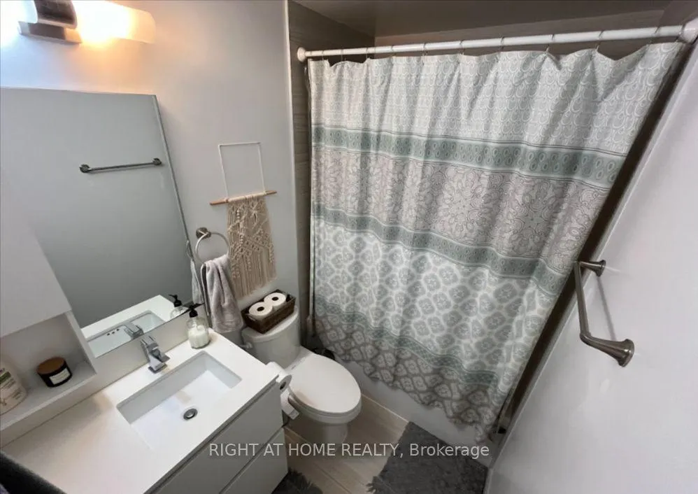 Photo 8 of Unit 508, 665 Kingston Road, Toronto, The Beaches — HOMEH