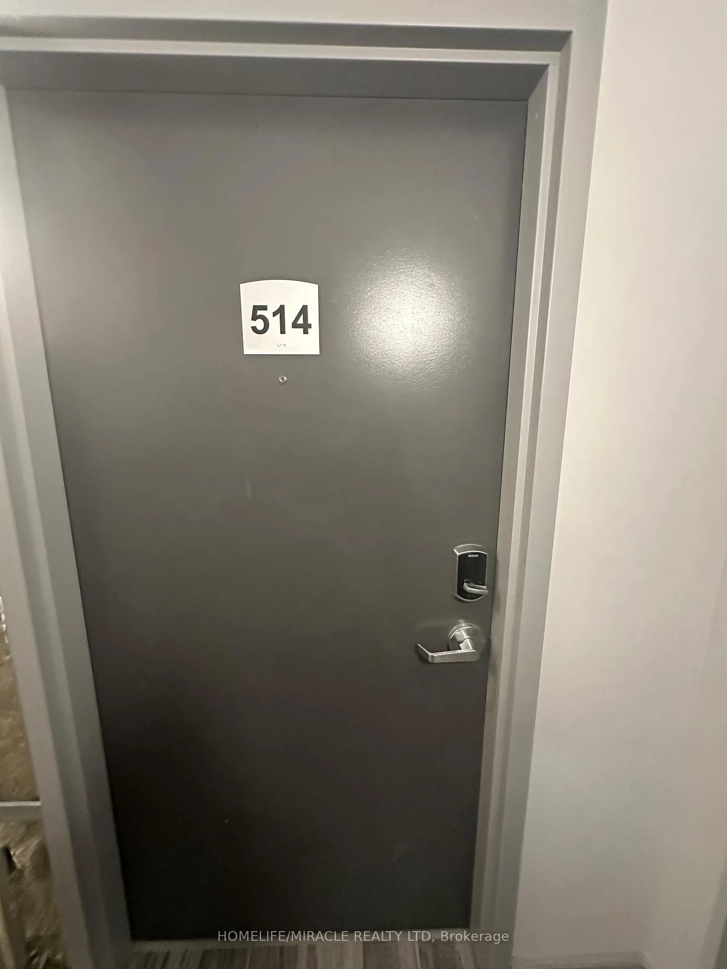 Front of Unit 514, 275 Larch Street