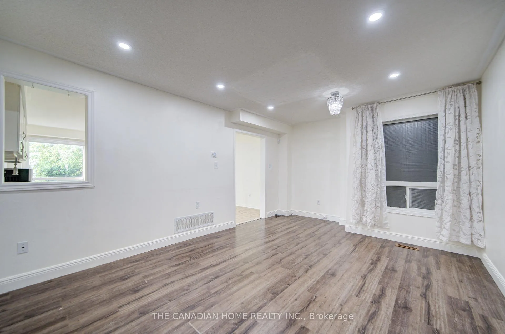 Photo 10 of 27 Macmillan Avenue, Whitby, Pringle Creek — HOMEH
