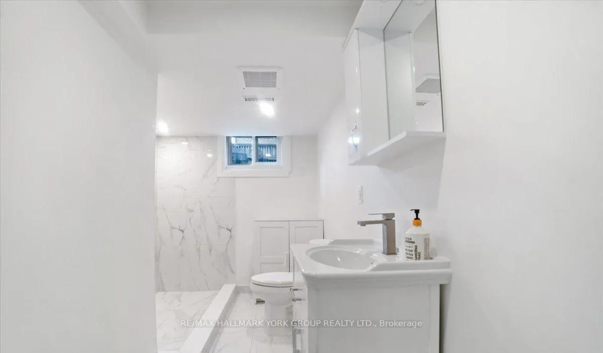 Photo 4 of Unit Basement, 28 Charlbrook Avenue, Barrie, Cundles East — HOMEH