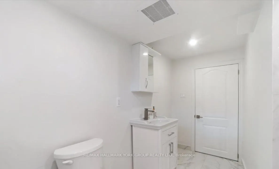 Photo 5 of Unit Basement, 28 Charlbrook Avenue, Barrie, Cundles East — HOMEH