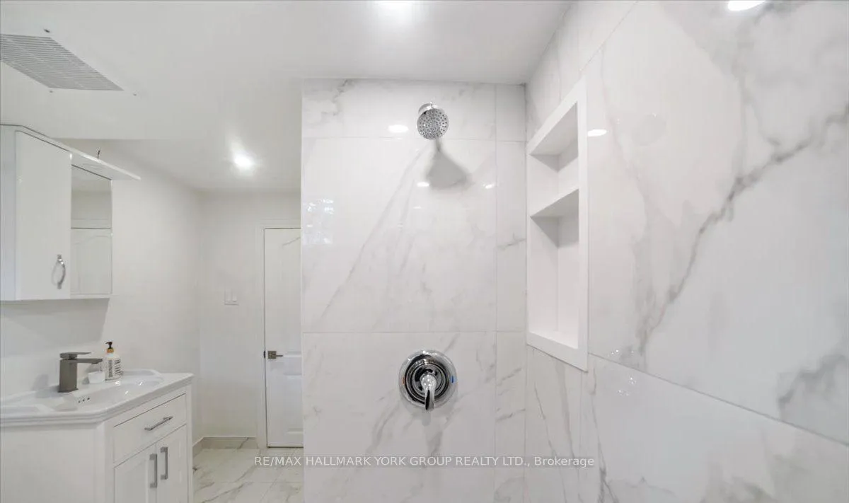 Photo 7 of Unit Basement, 28 Charlbrook Avenue, Barrie, Cundles East — HOMEH