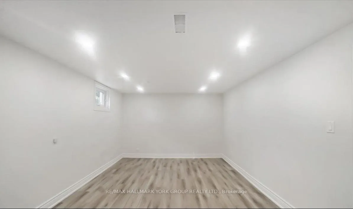Photo 10 of Unit Basement, 28 Charlbrook Avenue, Barrie, Cundles East — HOMEH