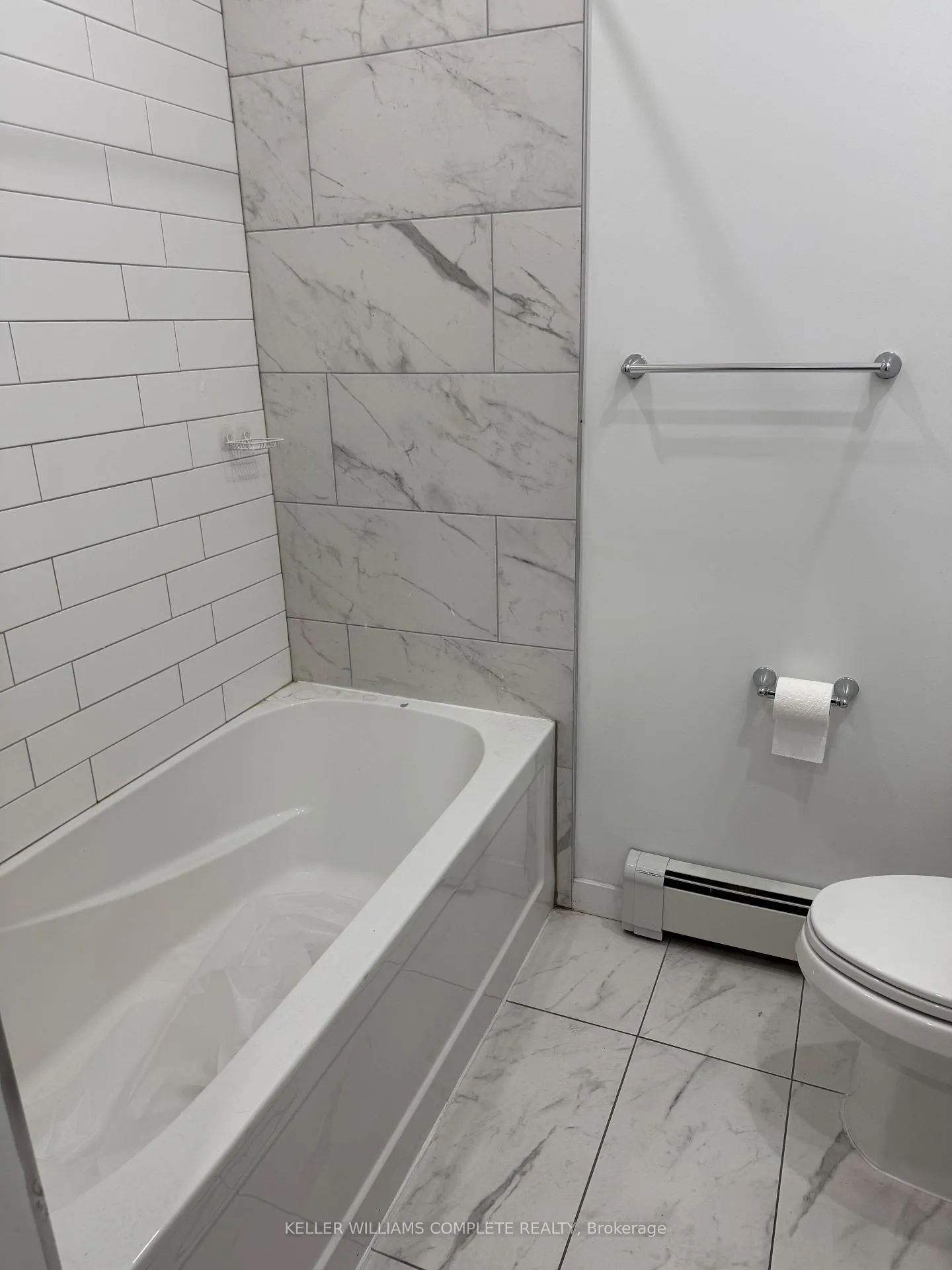 Photo 5 of Unit 1A, 590 Main Street E, Hamilton, Gibson — HOMEH