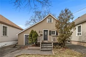 Front of 53 Houghton Avenue N