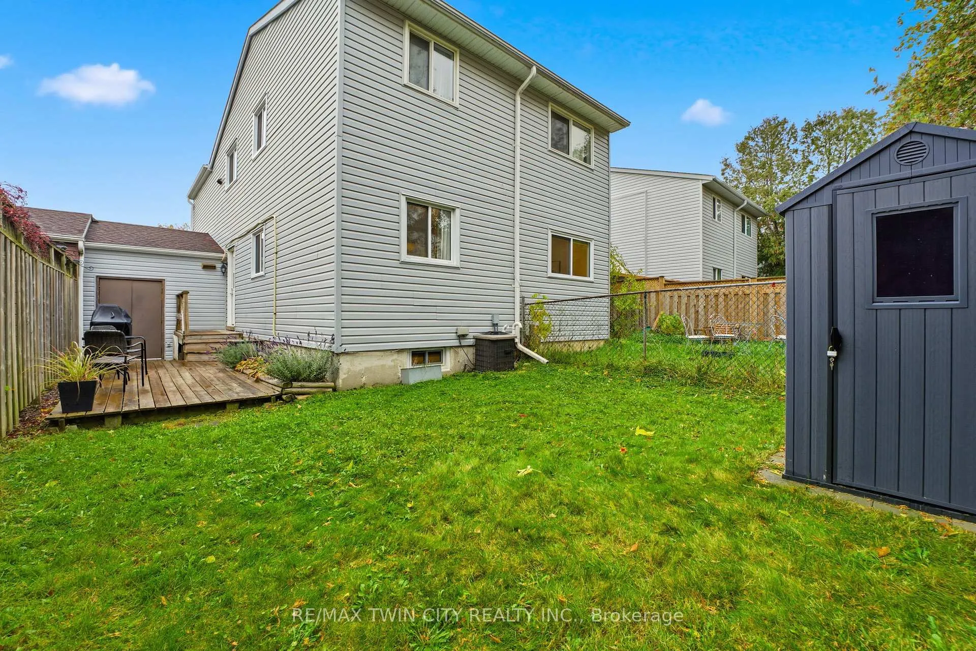 Photo 21 of 11 Hillbrook Crescent, Kitchener — HOMEH