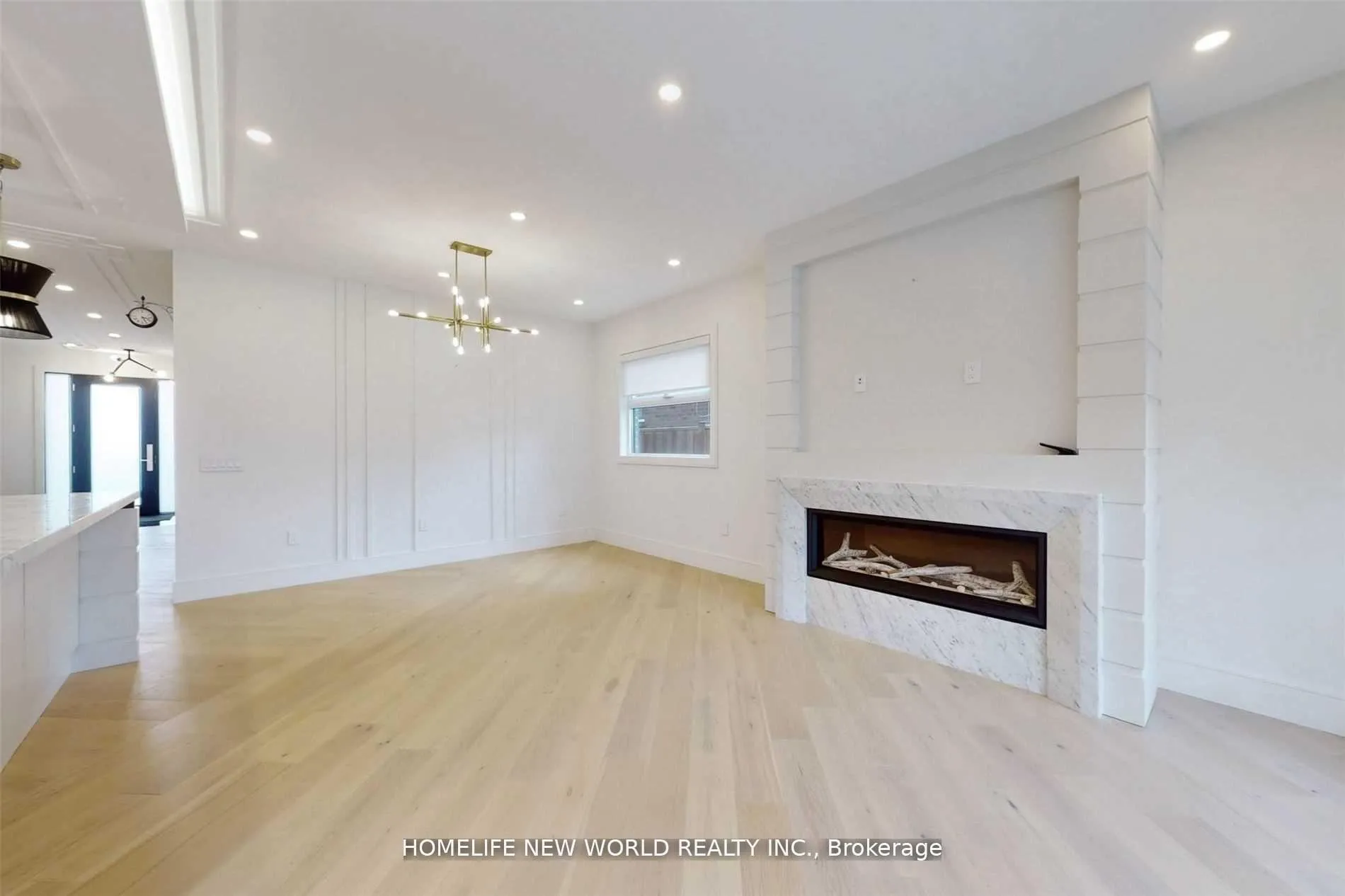 Photo 6 of 725 Gardner Avenue, Mississauga, Lakeview — HOMEH