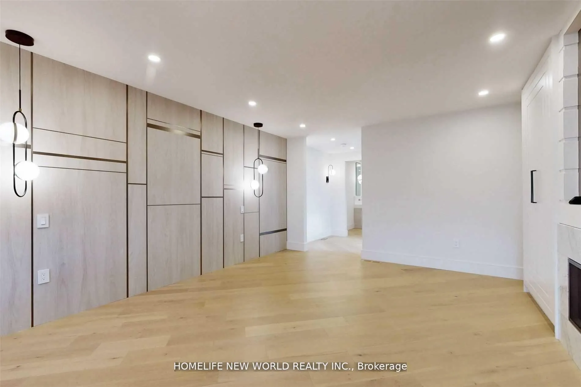 Photo 22 of 725 Gardner Avenue, Mississauga, Lakeview — HOMEH
