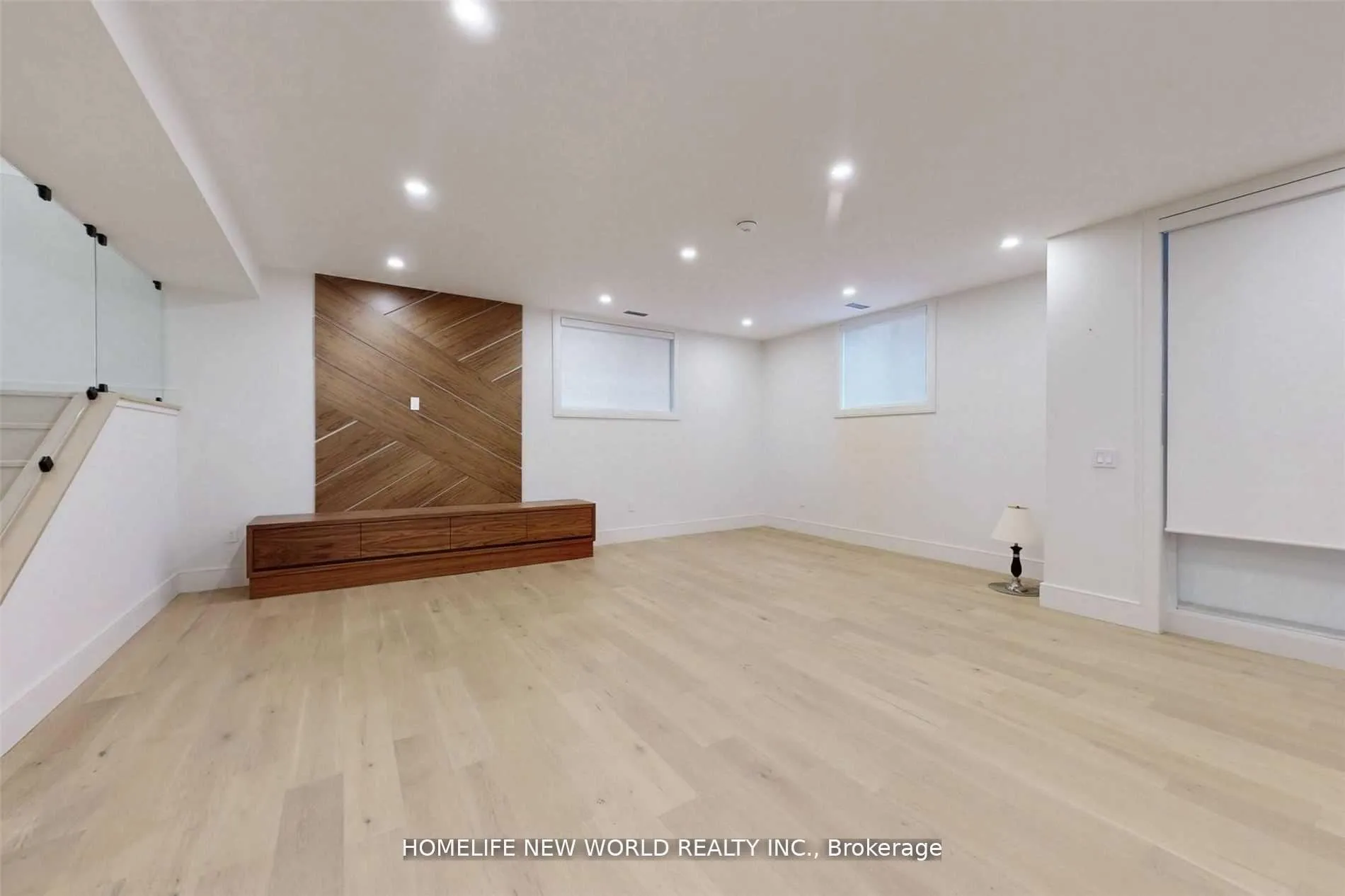 Photo 29 of 725 Gardner Avenue, Mississauga, Lakeview — HOMEH