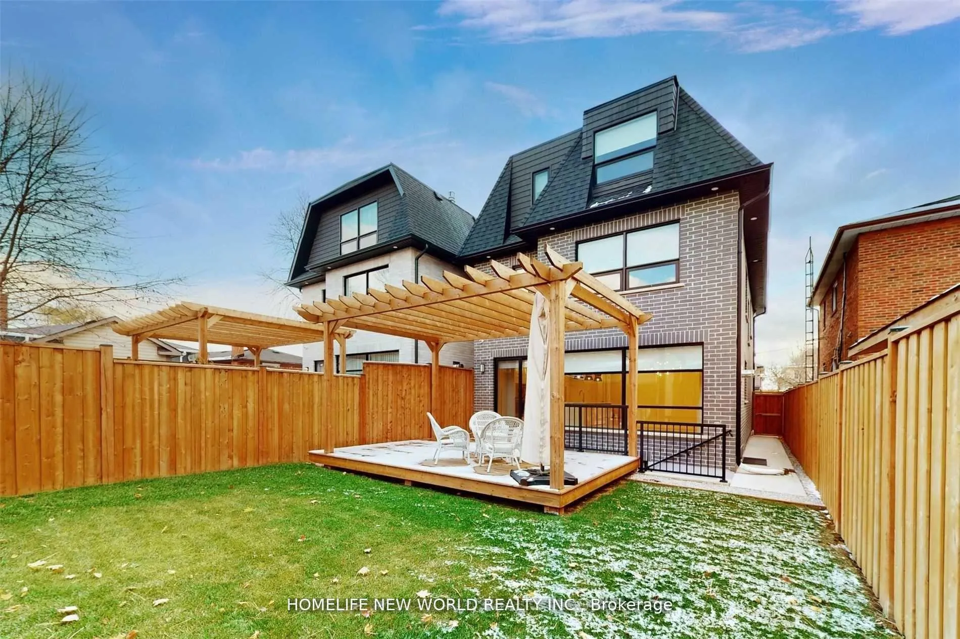 Photo 32 of 725 Gardner Avenue, Mississauga, Lakeview — HOMEH