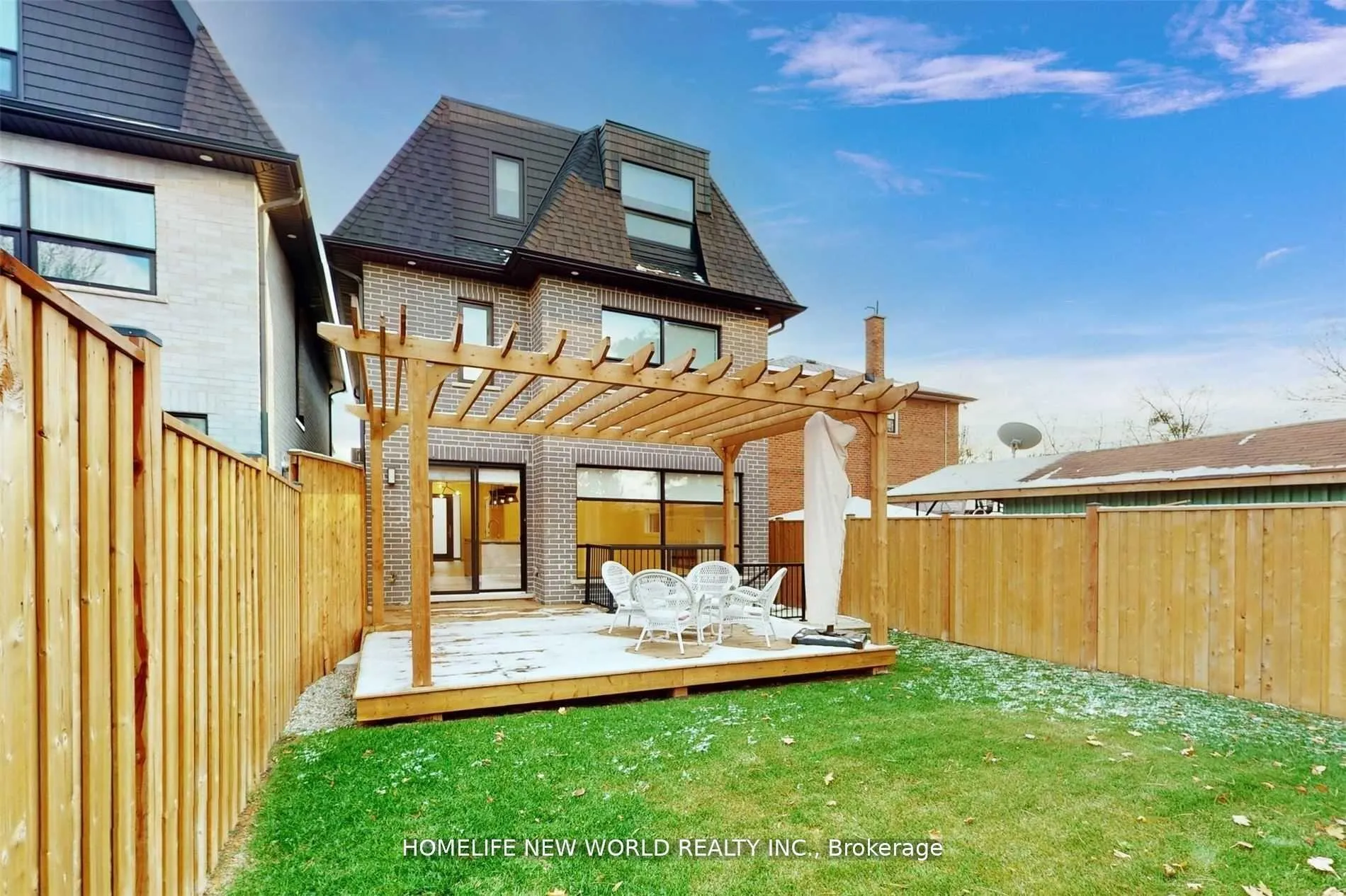 Photo 33 of 725 Gardner Avenue, Mississauga, Lakeview — HOMEH