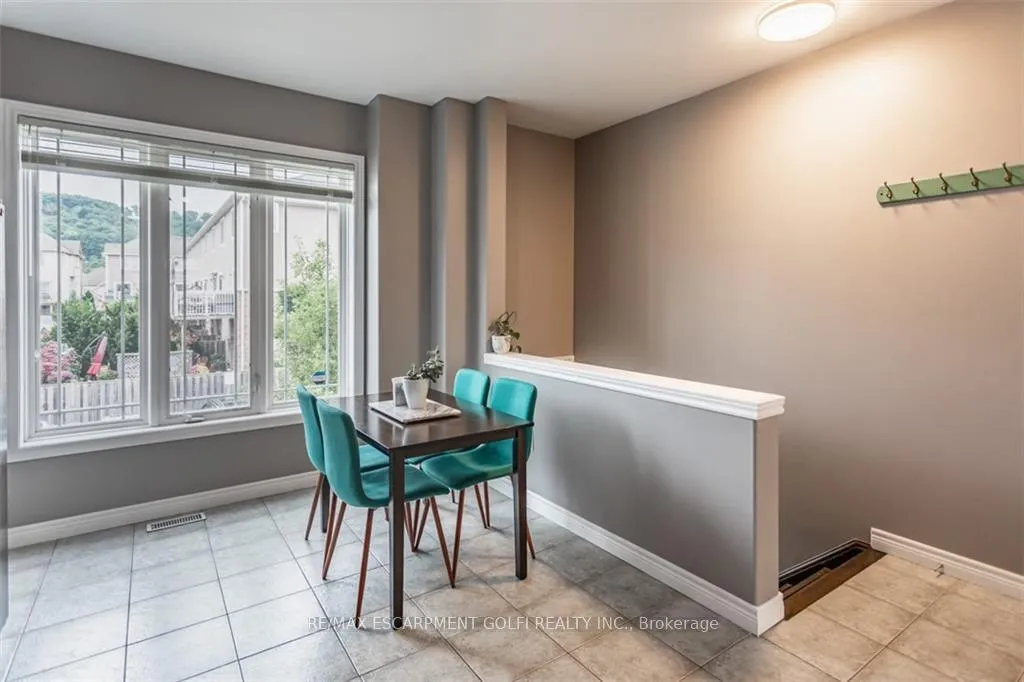 Photo 9 of Unit 12, 8 Hemlock Way, Grimsby, Grimsby West — HOMEH