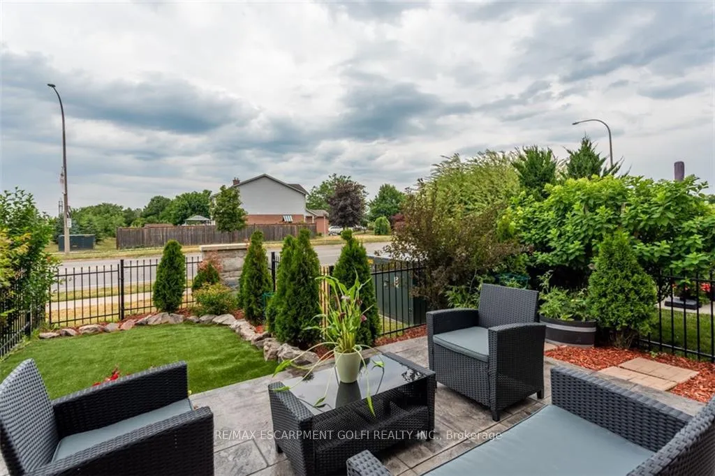 Photo 29 of Unit 12, 8 Hemlock Way, Grimsby, Grimsby West — HOMEH