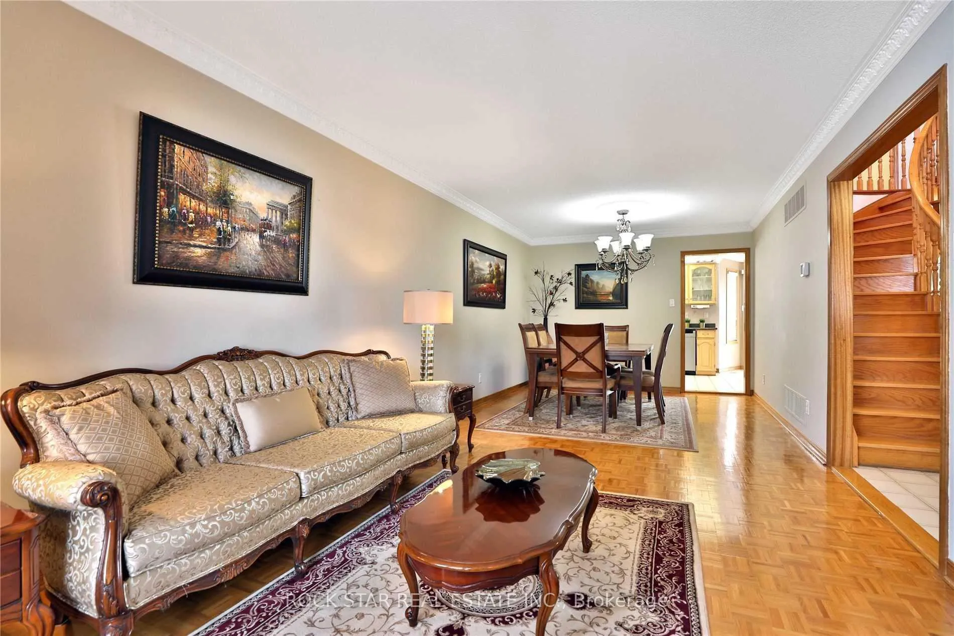 Photo 4 of 886 Wetherby Lane, Mississauga, Rathwood — HOMEH