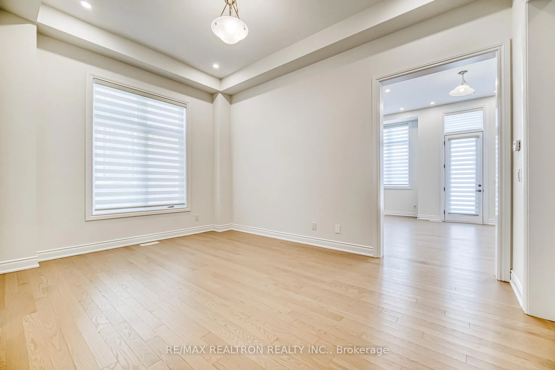 Photo 2 of 148 Harvey Bunker Crescent, Markham, Angus Glen — HOMEH