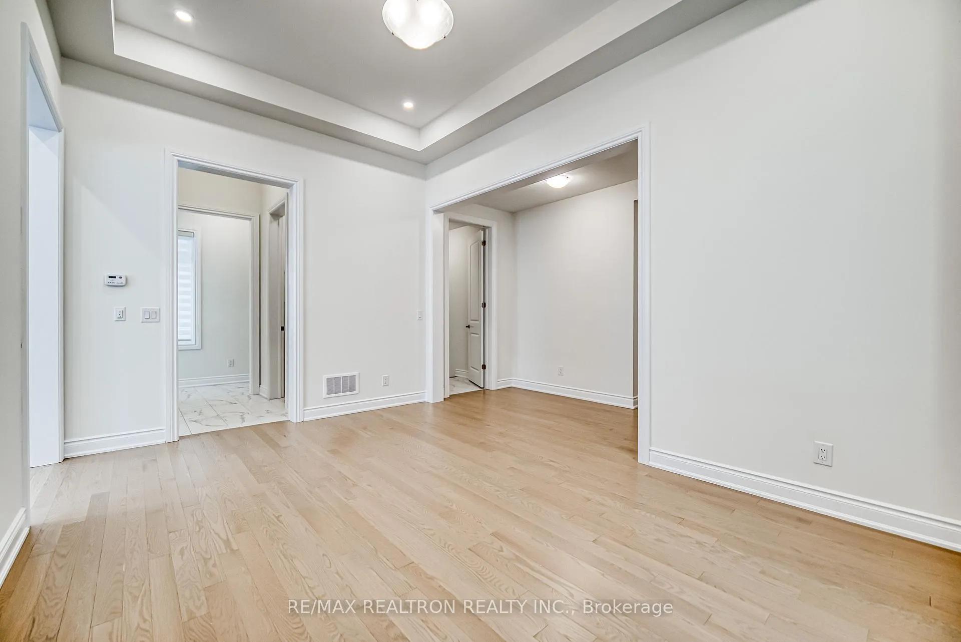 Photo 5 of 148 Harvey Bunker Crescent, Markham, Angus Glen — HOMEH