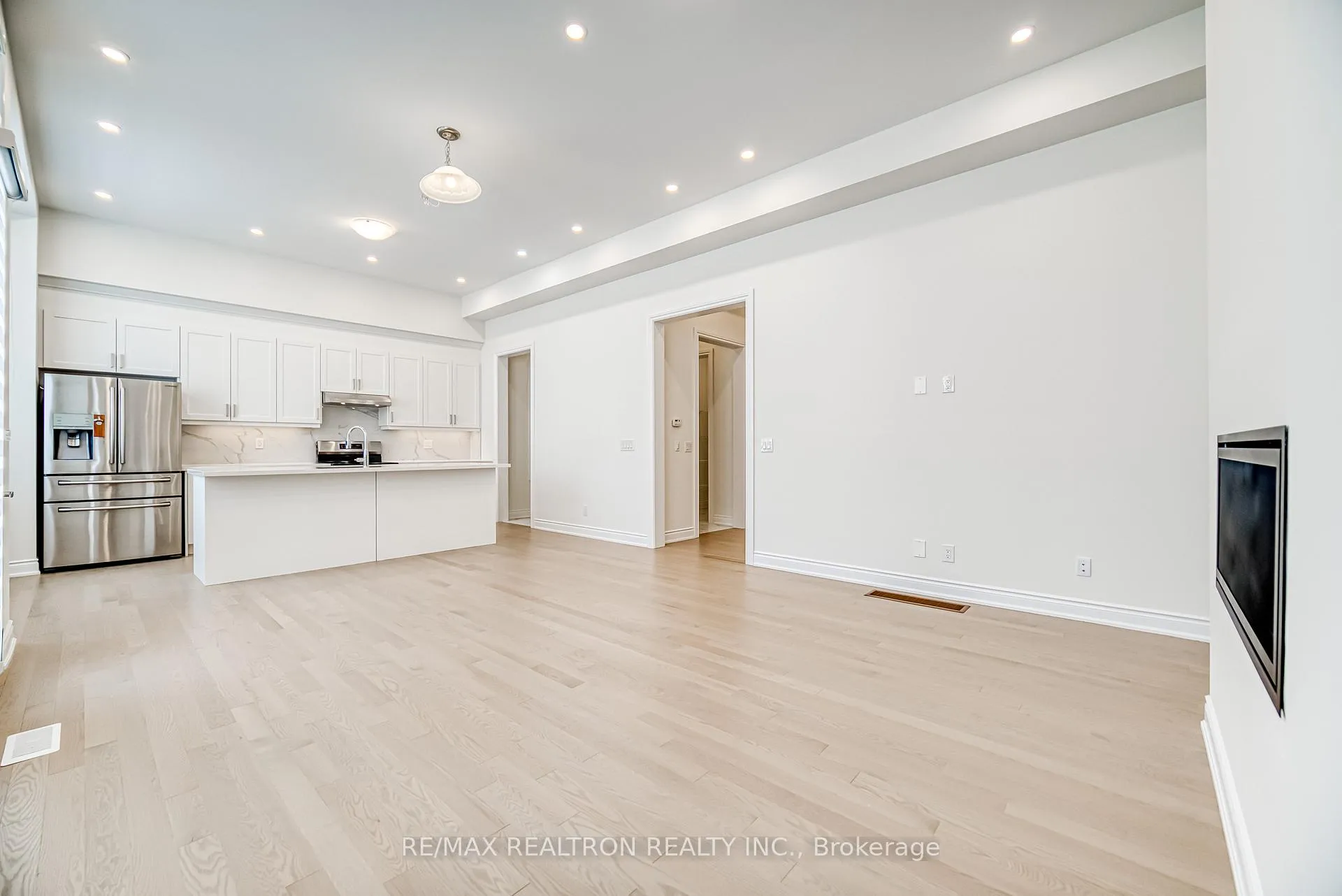 Photo 11 of 148 Harvey Bunker Crescent, Markham, Angus Glen — HOMEH