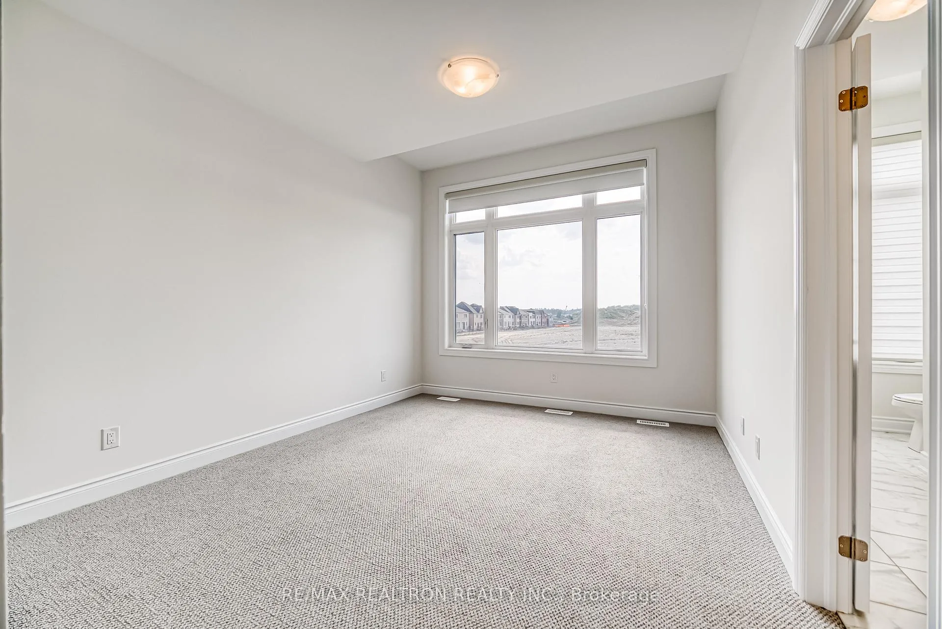 Photo 32 of 148 Harvey Bunker Crescent, Markham, Angus Glen — HOMEH