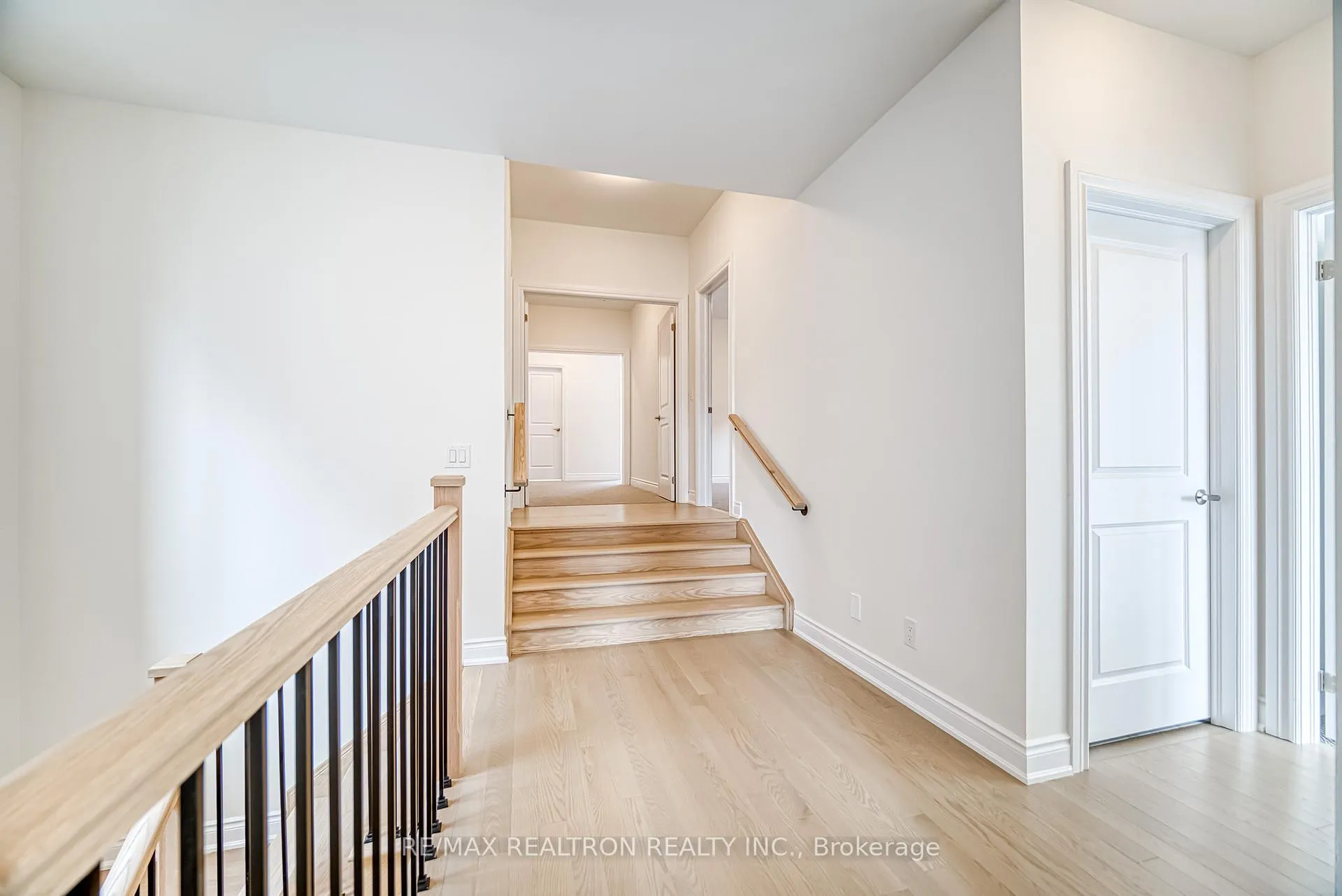 Photo 42 of 148 Harvey Bunker Crescent, Markham, Angus Glen — HOMEH