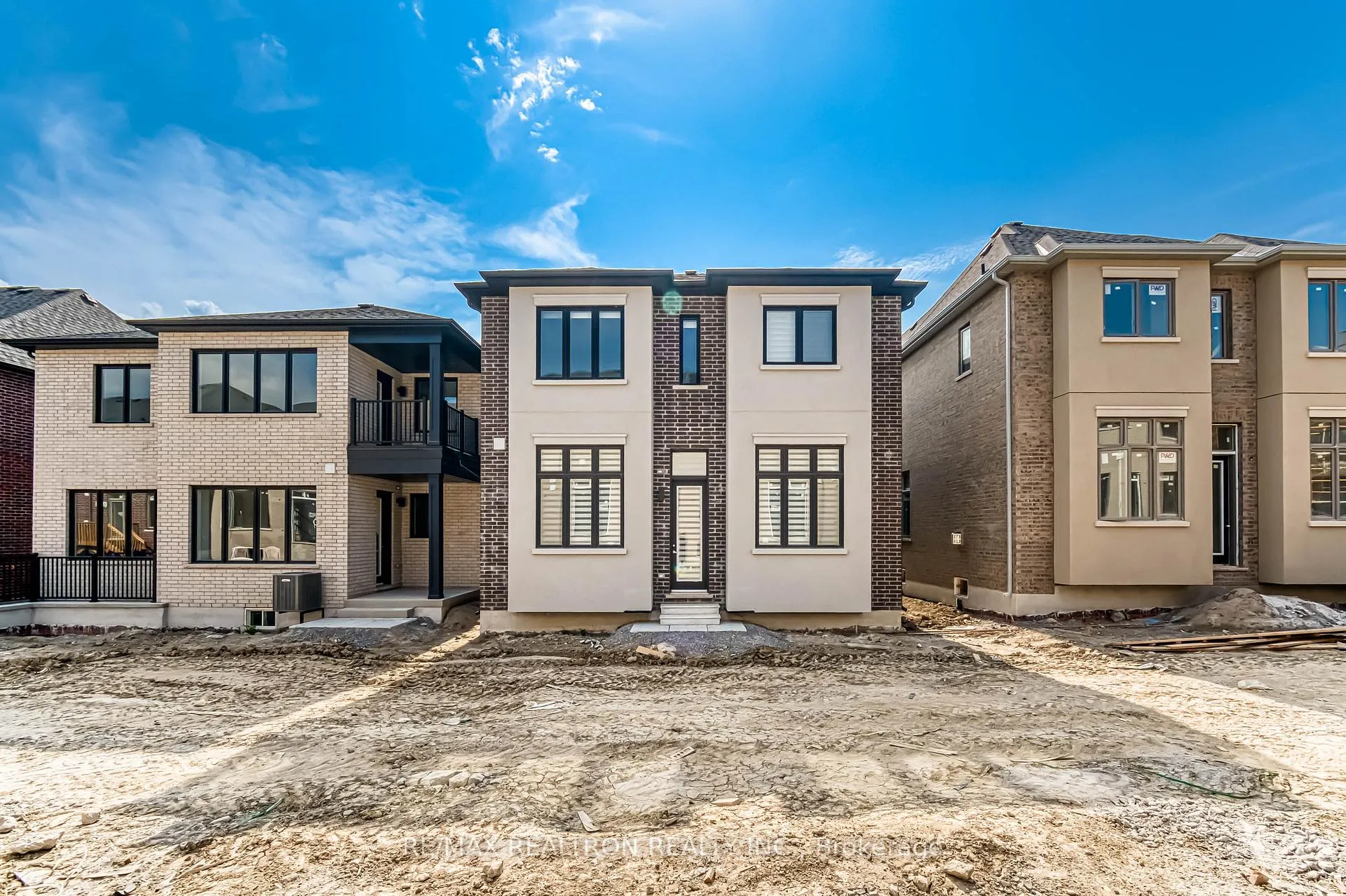 Photo 43 of 148 Harvey Bunker Crescent, Markham, Angus Glen — HOMEH