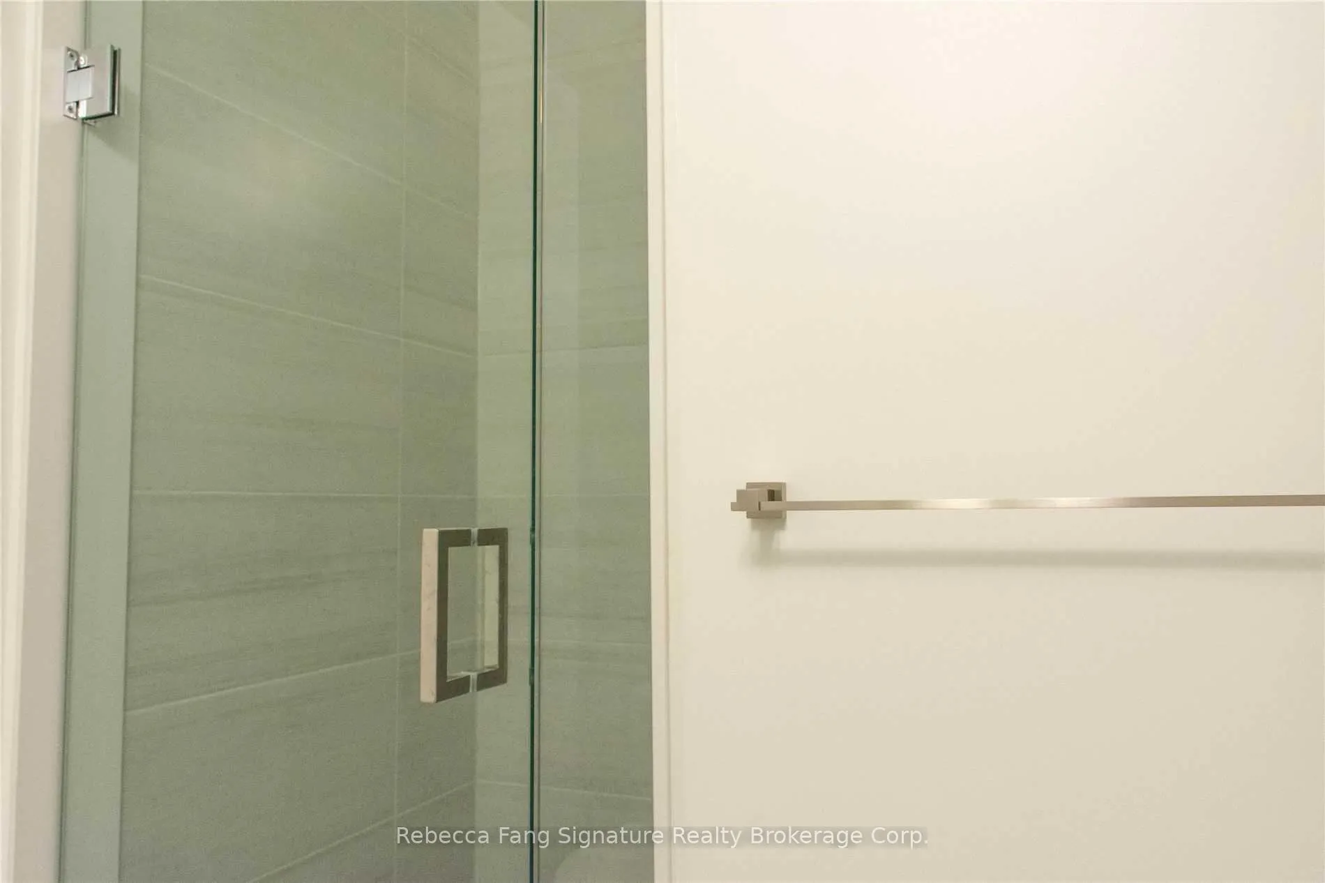 Photo 4 of 97 Feeney Lane, Markham, Commerce Valley — HOMEH