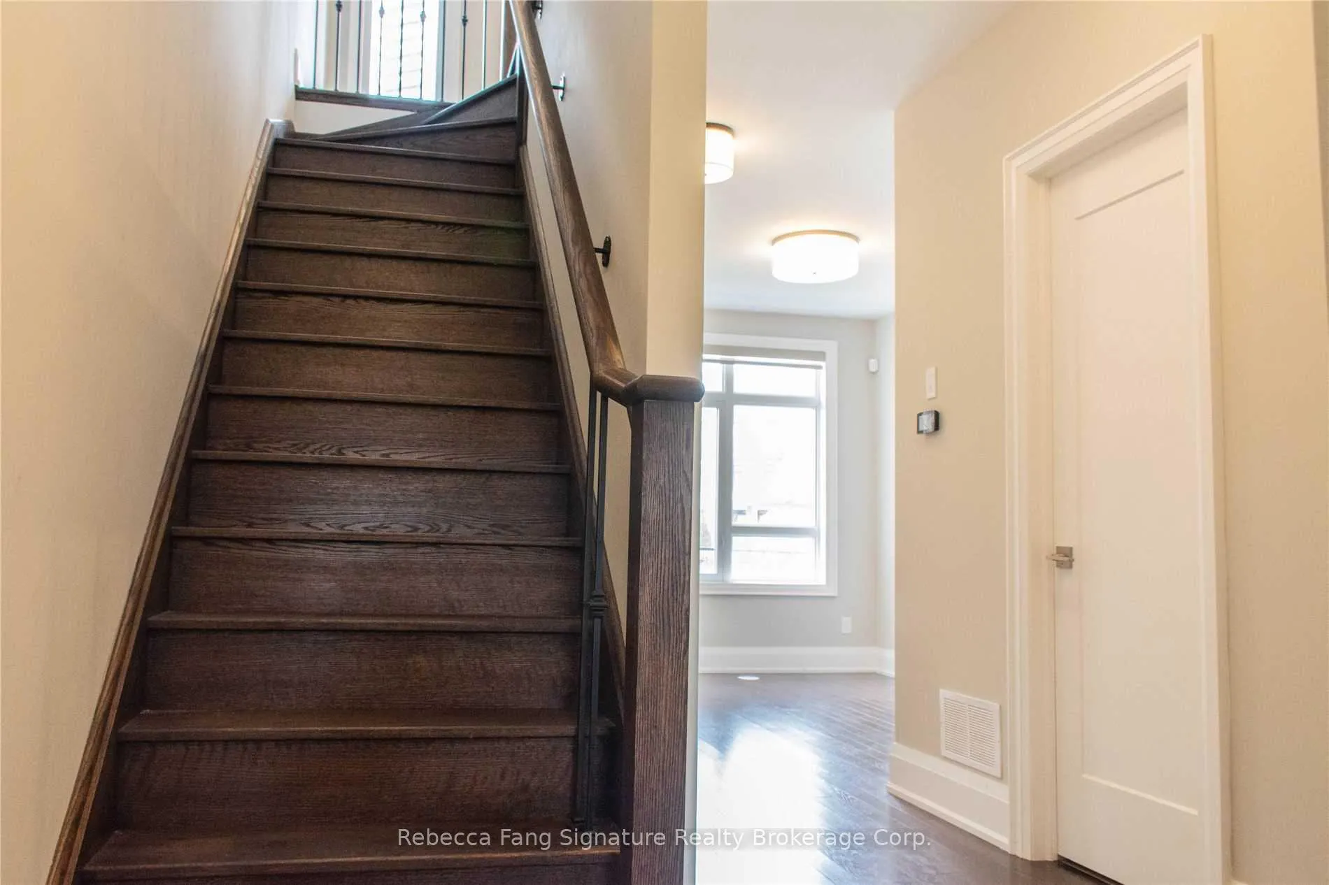 Photo 5 of 97 Feeney Lane, Markham, Commerce Valley — HOMEH