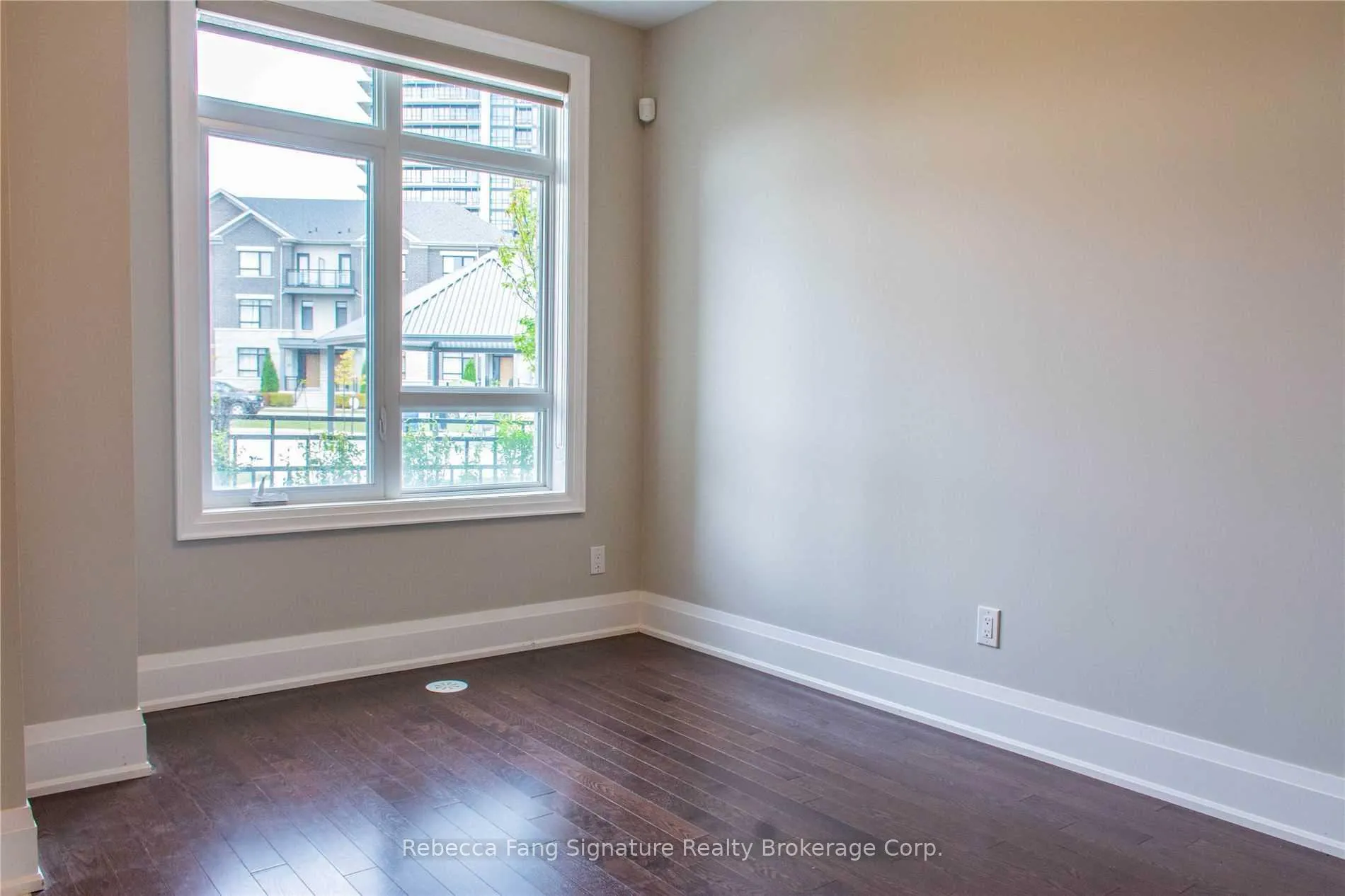 Photo 6 of 97 Feeney Lane, Markham, Commerce Valley — HOMEH