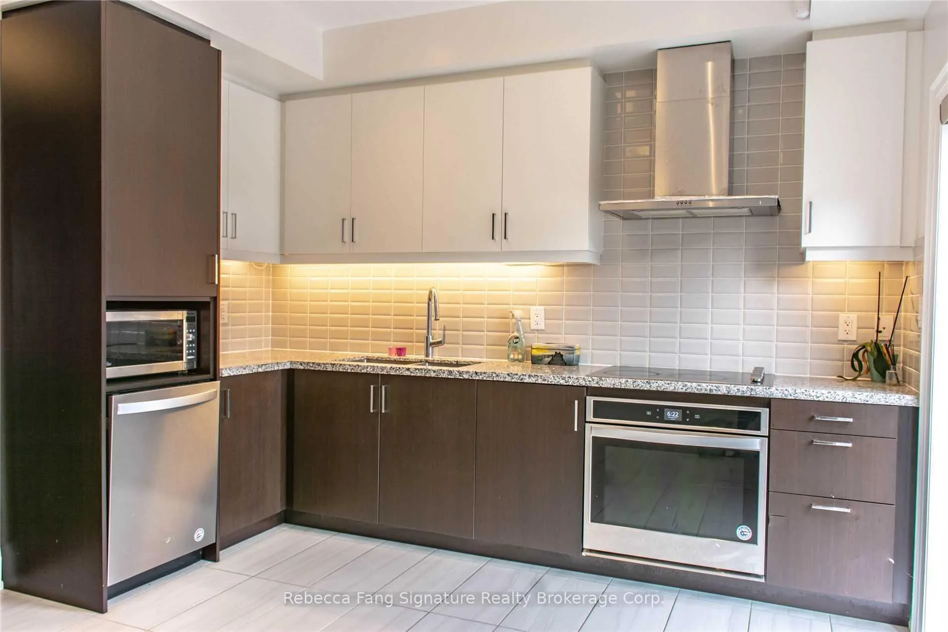 Photo 10 of 97 Feeney Lane, Markham, Commerce Valley — HOMEH