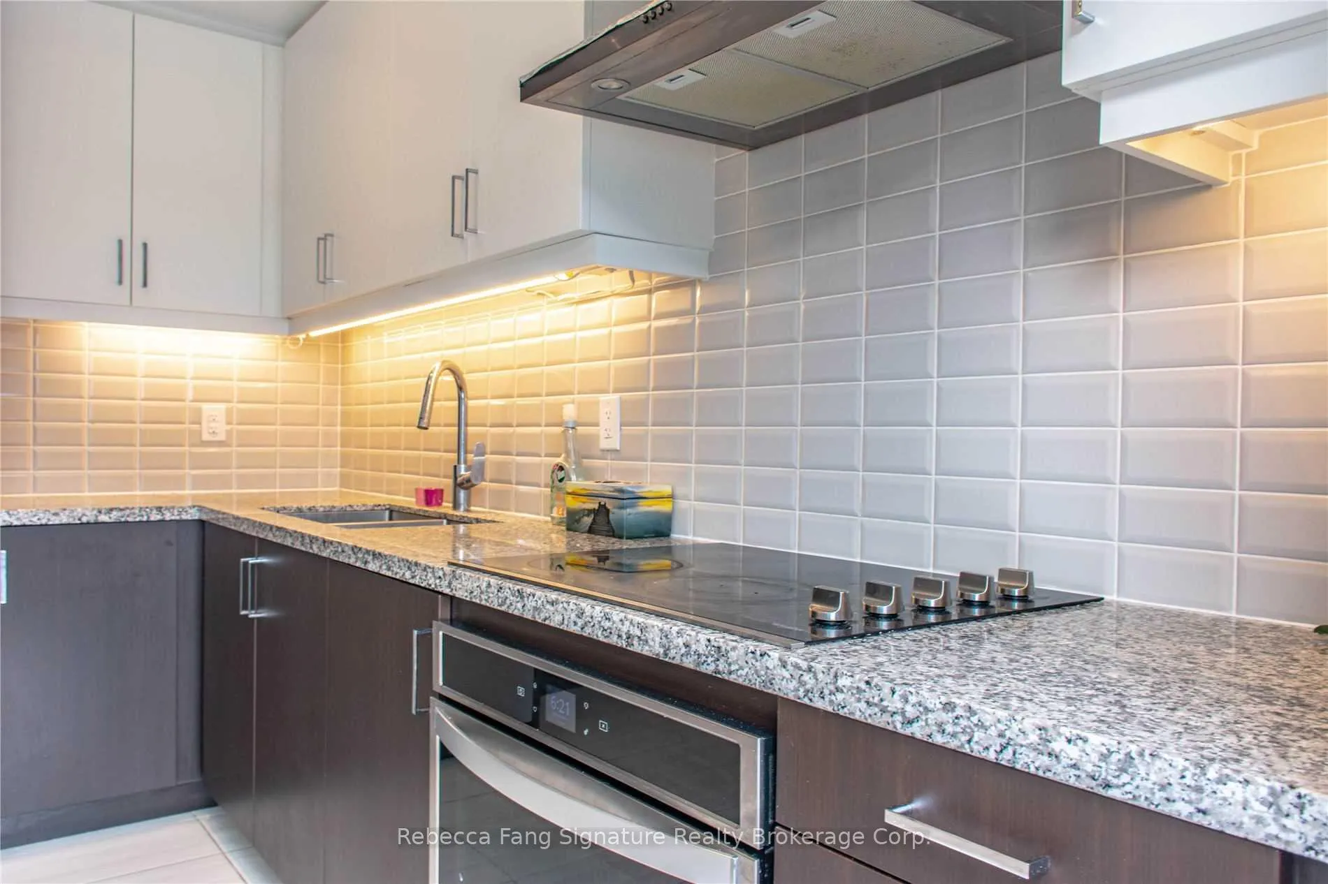 Photo 12 of 97 Feeney Lane, Markham, Commerce Valley — HOMEH