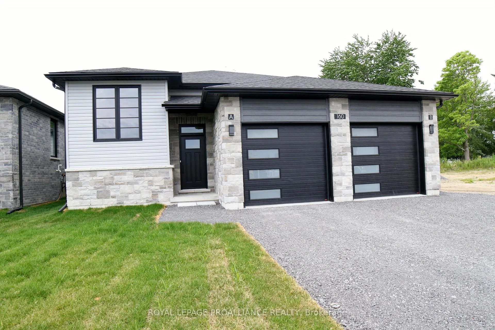 Front of 160B Sienna Avenue