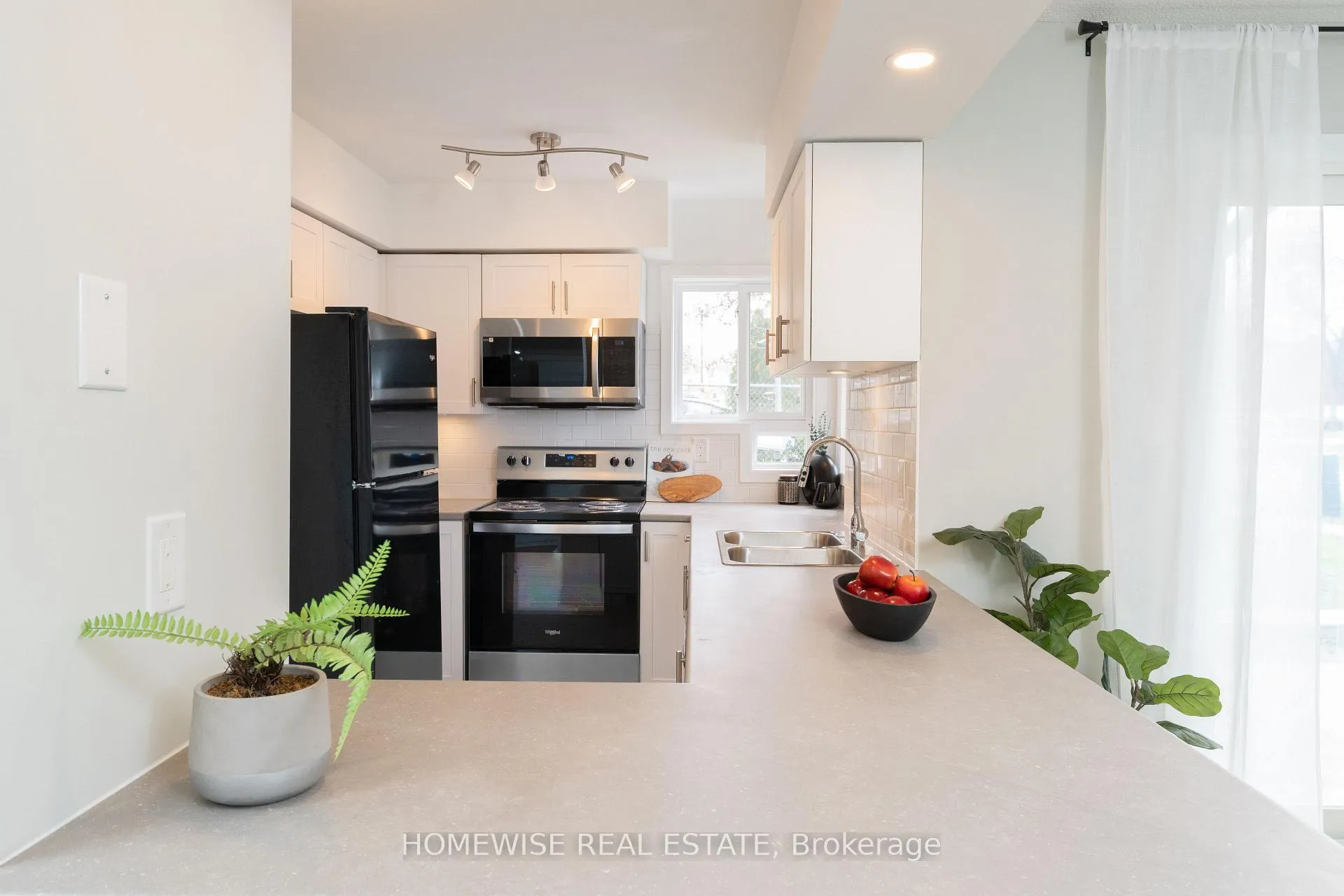 Photo 9 of Unit D3, 240 Ormond Drive, Oshawa, Samac — HOMEH