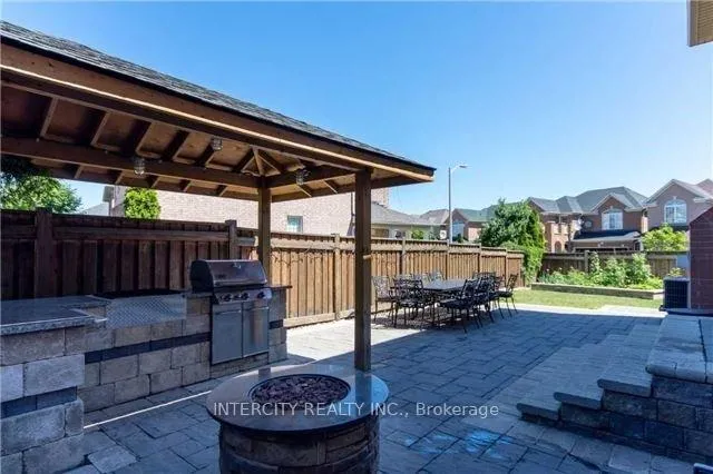 Photo 19 of 43 Crew Crescent, Vaughan, Vellore Village — HOMEH